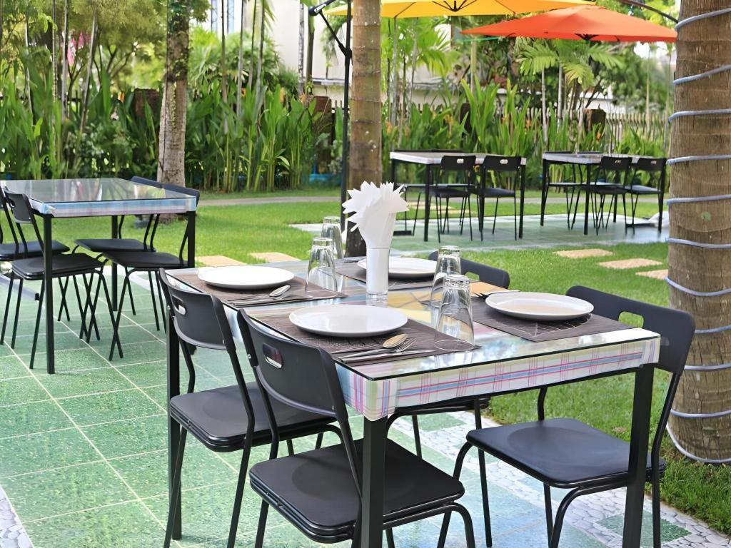 Royal Lee Resort And Spa Nai Yang Ngoại thất bức ảnh