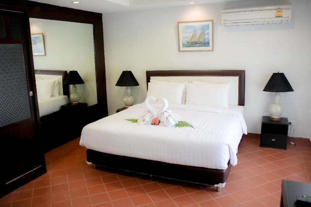 Royal Lee Resort And Spa Nai Yang Ngoại thất bức ảnh